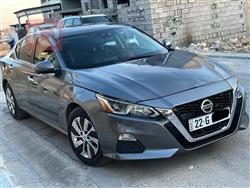 نيسان ألتيما